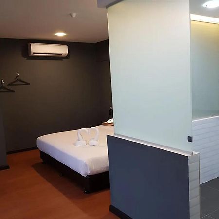 Jenjarom Boutique Hotel Banting  Extérieur photo
